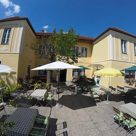 Gastehaus Leopold Penzion Maria Dreieichen