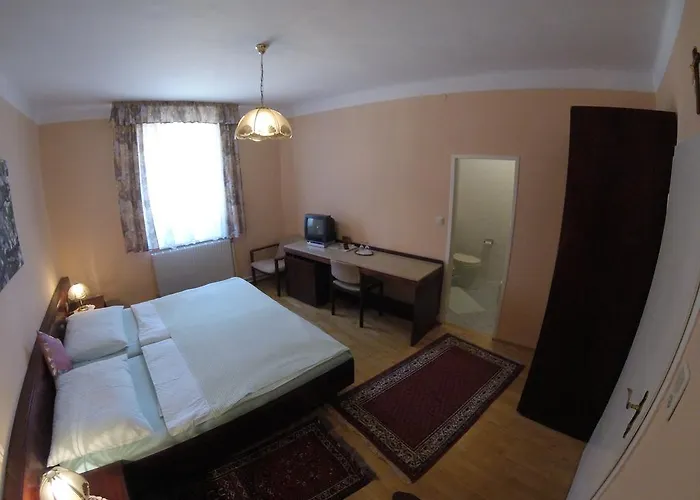 Gästehaus Leopold Maria Dreieichen