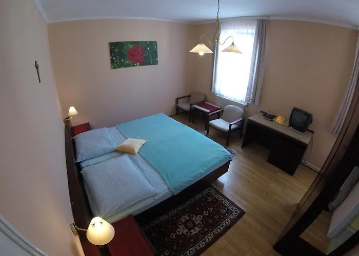 Gasthof Gästehaus Leopold Maria Dreieichen