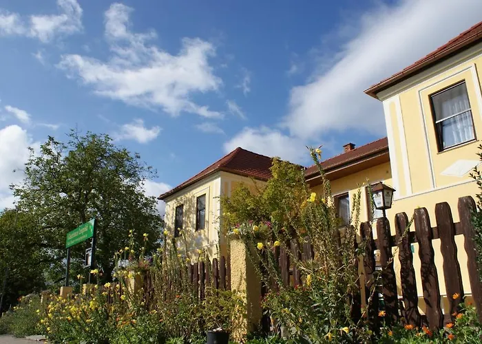 Gästehaus Leopold Gasthof *